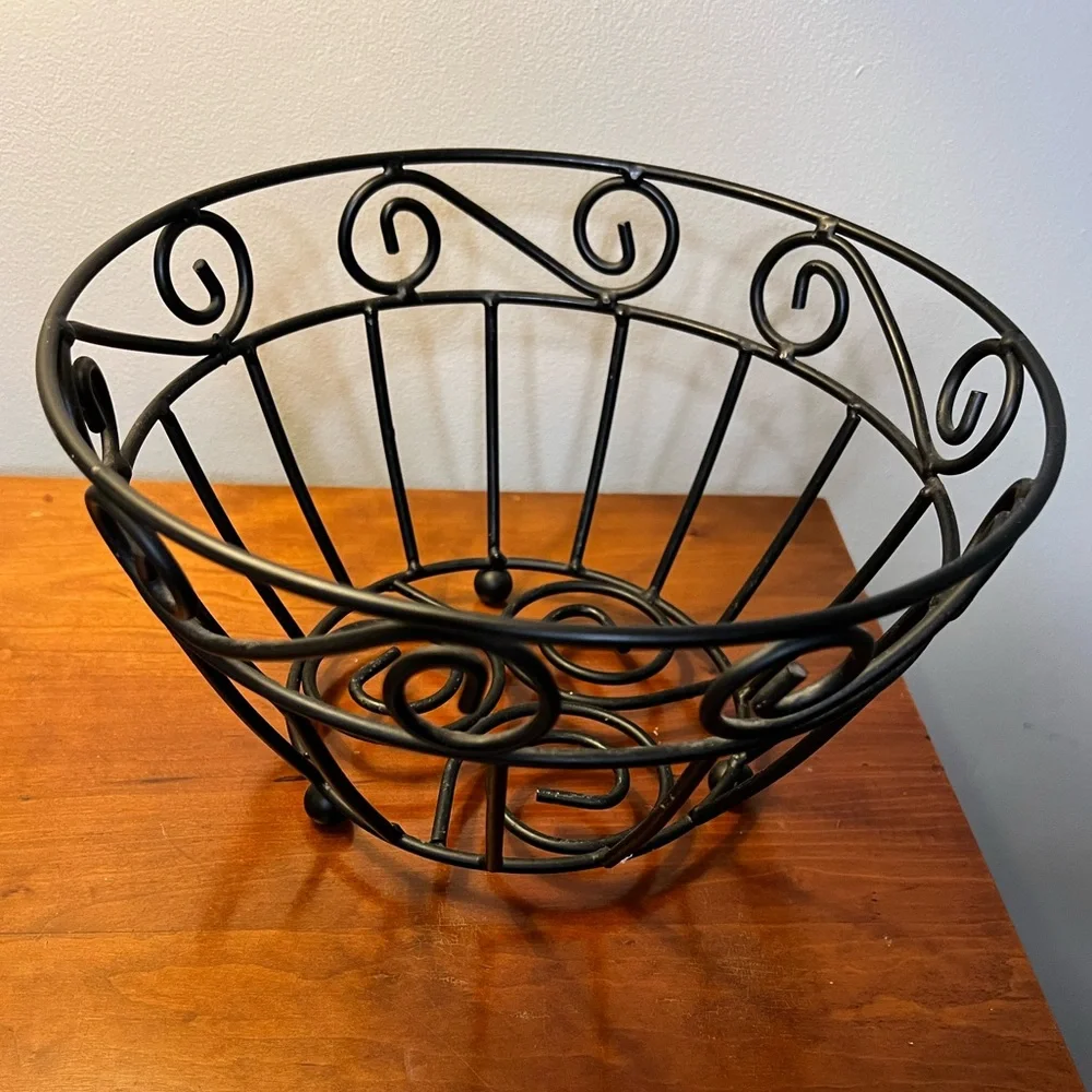 Elegant Black Metal Wire Basket